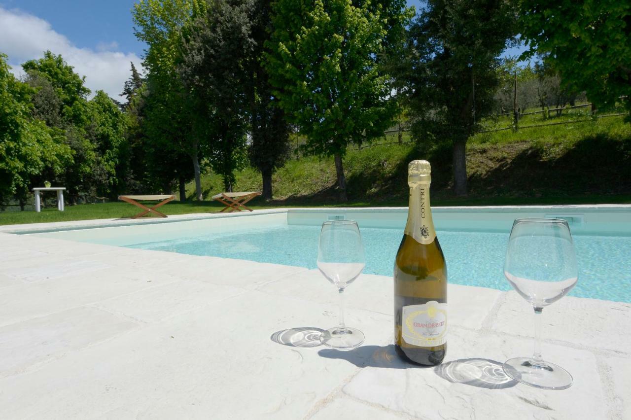 Casa Vacanze Podere Ugolini Ronta Екстер'єр фото